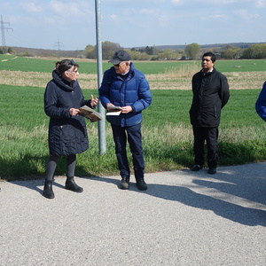 Kuratorin Gerti Ankerl und Diakon Dr. Peter Zotti