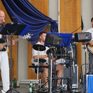 Pfarrfest - musikalischer Untermahlung durch Hubert's Band