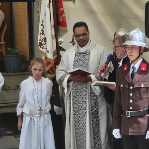 Feuerwehr Löschfahrzeug Segnung