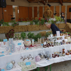 Altarbereich - Marktstand                        